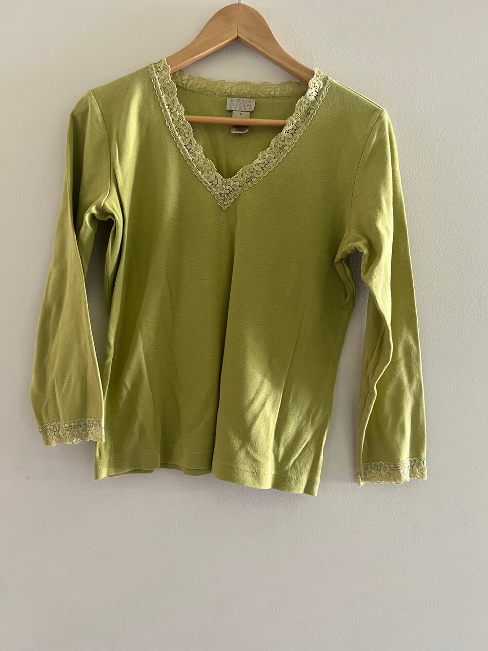 Sigrid Olsen Sport Lime Green Long Sleeve Shirt w Lace Detail Size Medium JL